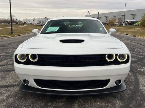 Used 2022 Dodge Challenger R/T w/ Blacktop Package image 8