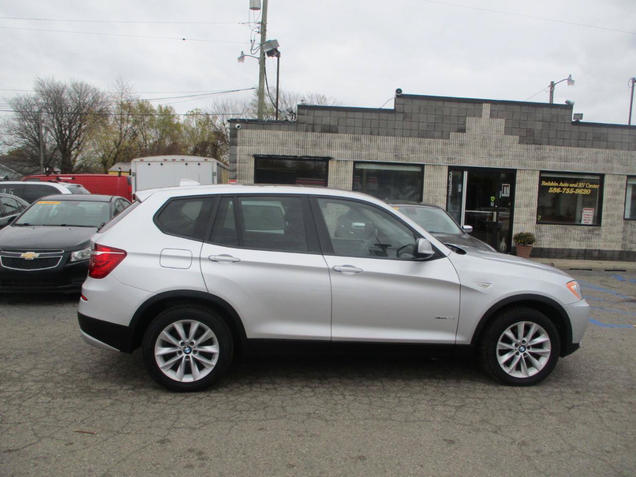 Used 2013 BMW X3 xDrive28i AWD/4WD image 2