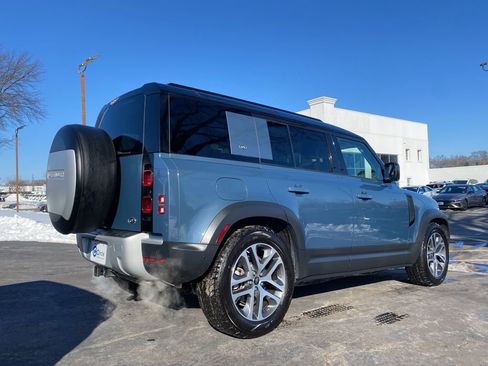 Used 2020 Land Rover Defender 110 HSE image 4