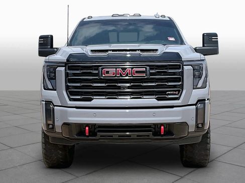 Used 2024 GMC Sierra 2500 AT4 w/ AT4 Premium Plus Package AWD/4WD image 5