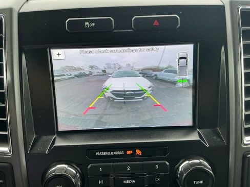 Used 2016 Ford F150 XLT w/ Equipment Group 302A Luxury AWD/4WD image 26