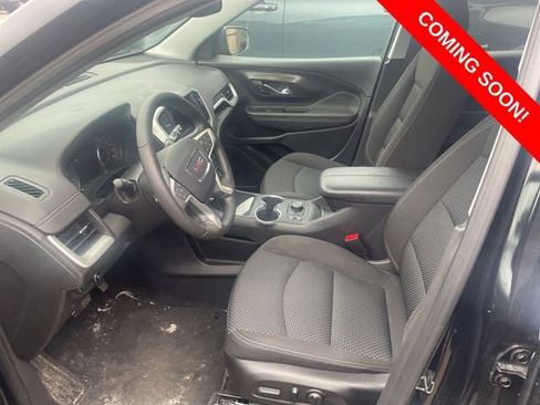 Used 2023 GMC Terrain SLE w/ Driver Convenience Package image 10