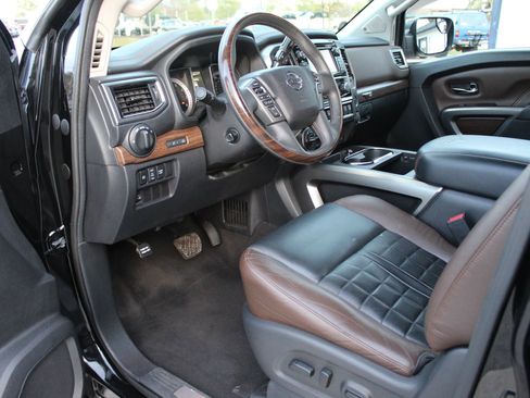 Used 2017 Nissan Titan Platinum Reserve image 12