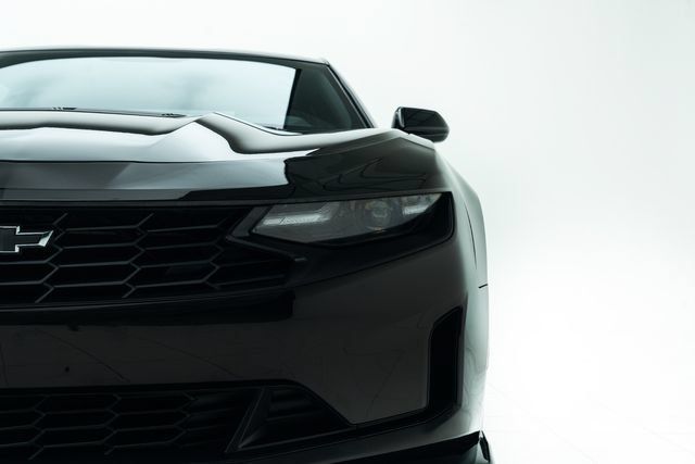 Used 2021 Chevrolet Camaro LT RWD image 7