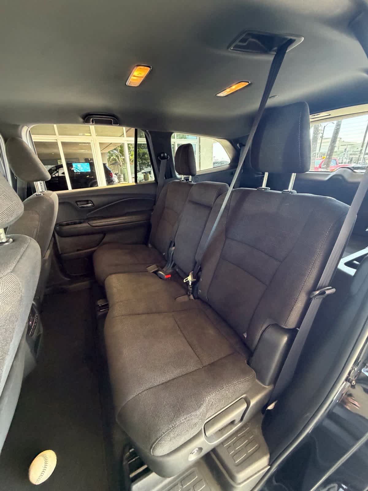 Used 2022 Honda Pilot Sport image 14