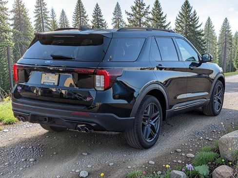 Certified 2025 Ford Explorer ST AWD/4WD image 6