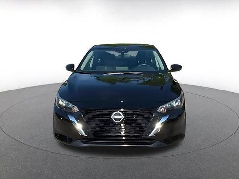 Used 2025 Nissan Sentra SV FWD image 3