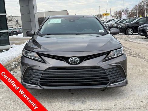 Used 2023 Toyota Camry LE image 8