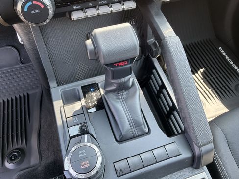 Used 2025 Toyota Tacoma TRD Sport AWD/4WD image 26