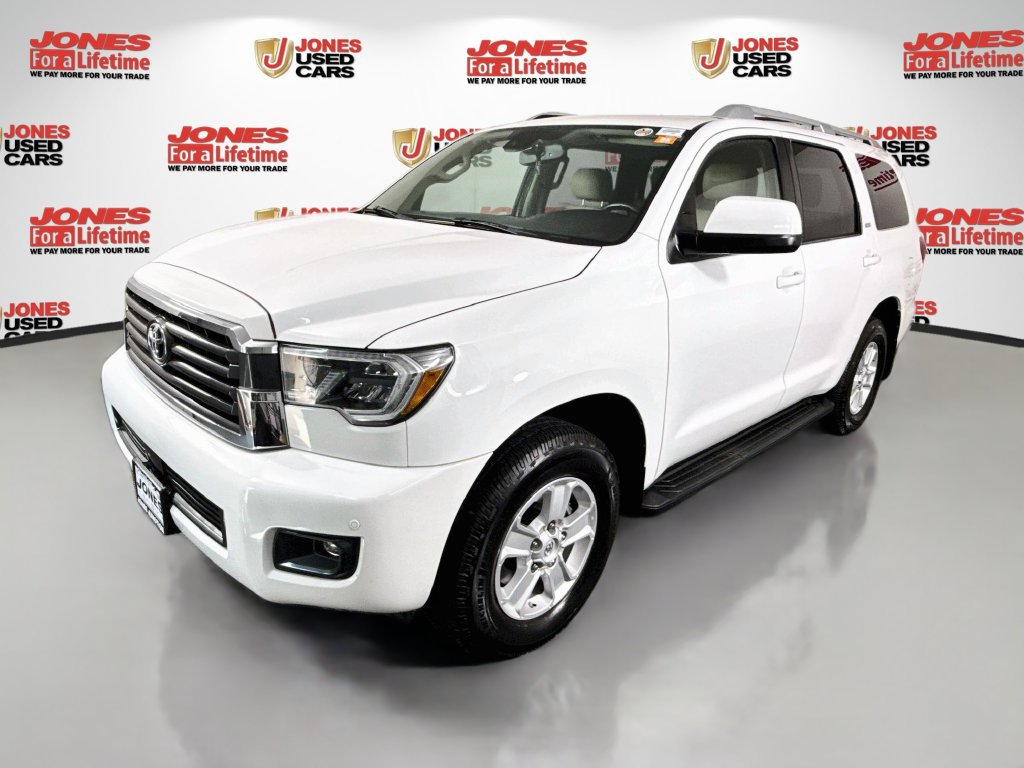 Used 2018 Toyota Sequoia SR5 w/ Premium Package AWD/4WD image 14