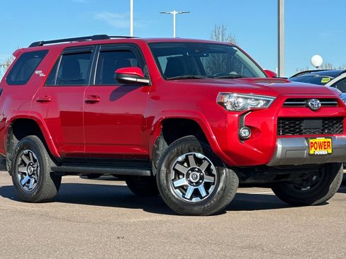 Used 2022 Toyota 4Runner TRD Off-Road image 2