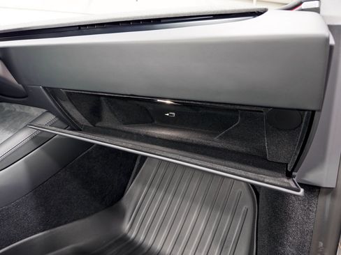 Used 2024 Tesla Model 3 Long Range AWD/4WD image 19