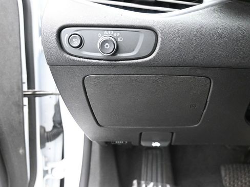 Used 2023 Chevrolet Malibu LT image 19
