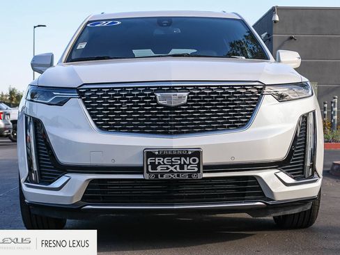 Used 2021 Cadillac XT6 Luxury AWD/4WD image 2