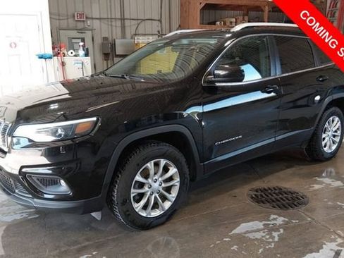 Used 2019 Jeep Cherokee Latitude w/ Popular Appearance Group AWD/4WD image 2