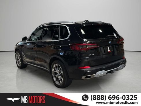 Used 2022 BMW X5 xDrive40i AWD/4WD image 3