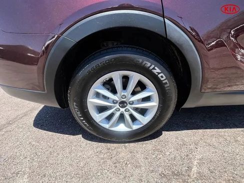 Used 2019 Kia Sorento FWD V6 image 22