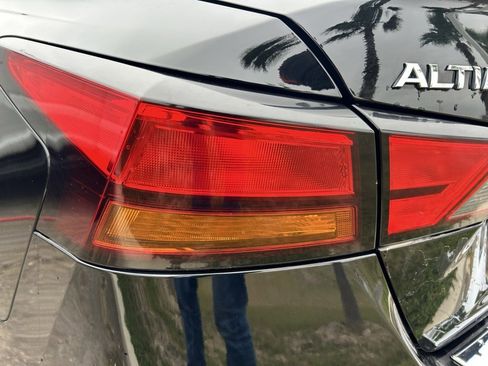 Certified 2022 Nissan Altima 2.5 SV image 7