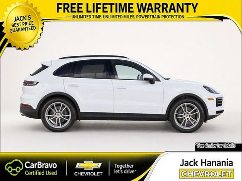 Used 2024 Porsche Cayenne AWD/4WD image 8