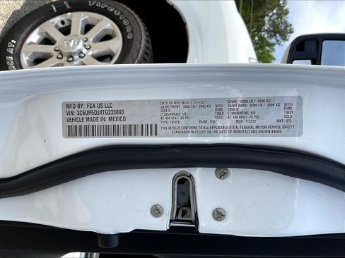 New 2026 RAM 2500 Big Horn AWD/4WD image 13