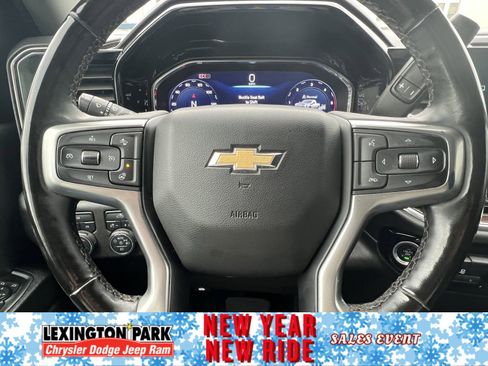 Used 2024 Chevrolet Silverado 2500 LT w/ Convenience Package image 14