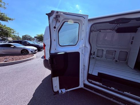Used 2015 Ford Transit 250 130 Low Roof w/ Exterior Upgrade Package RWD image 36