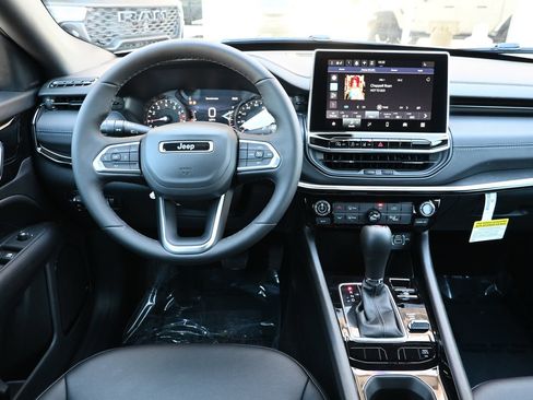 New 2026 Jeep Compass Latitude AWD/4WD image 15