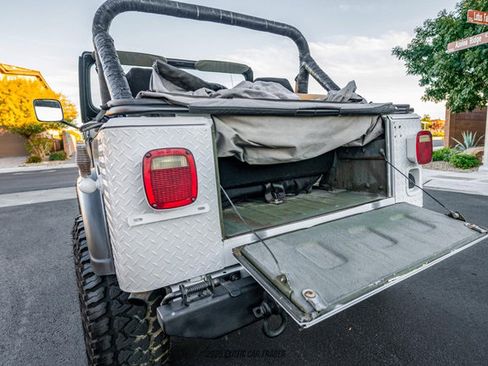 Used 1986 Jeep CJ 7 image 36