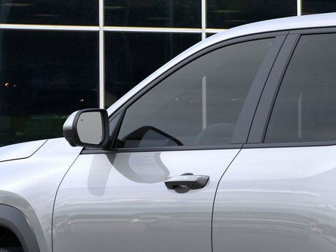 New 2026 Chevrolet Equinox LT w/ Convenience Package II image 12