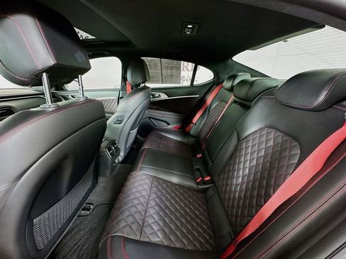 Used 2022 Genesis G70 3.3T image 30