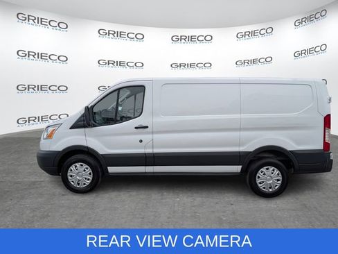 Used 2019 Ford Transit 250 130 Low Roof RWD image 4