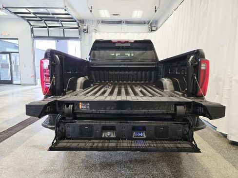 Certified 2024 GMC Sierra 2500 Denali Ultimate image 15