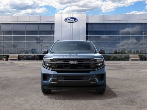 New 2027 Ford Expedition Platinum w/ Stealth Performance Package AWD/4WD image 3