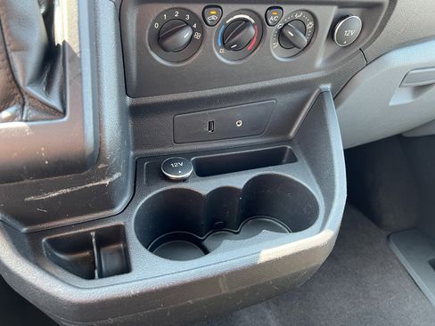 Used 2016 Ford Transit 150 XLT image 38