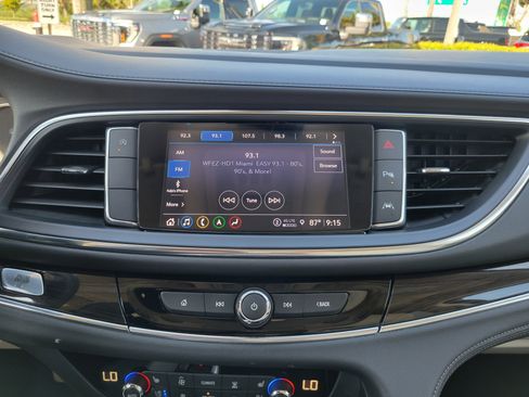 Used 2022 Buick Enclave Premium w/ Experience Buick Package image 23