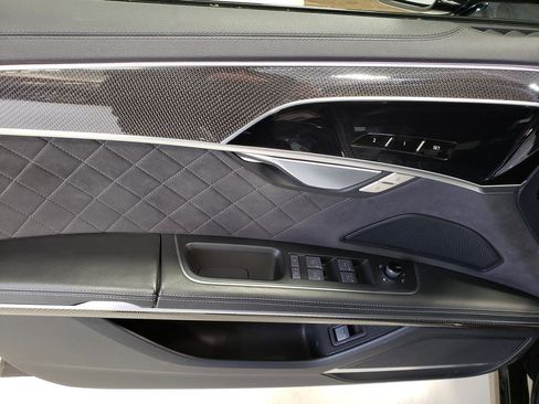 Used 2023 Audi S8 w/ S8 Executive Package image 9