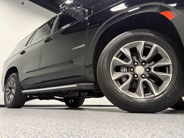 Used 2021 Chevrolet Tahoe LT w/ LT Signature Plus Package RWD image 3