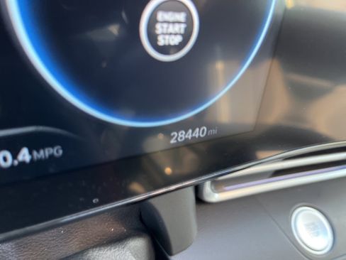 Used 2025 Hyundai Elantra SEL image 32