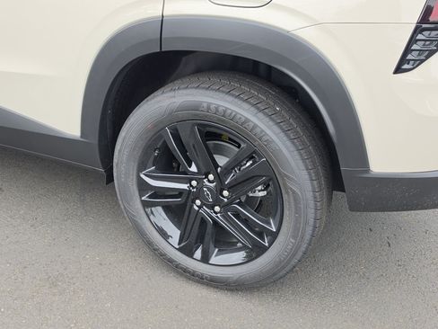 New 2026 Chevrolet Trax ACTIV w/ Driver Confidence Package FWD image 11