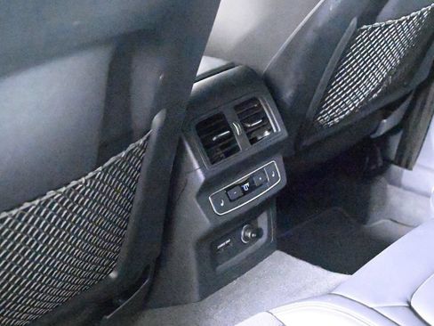 Used 2023 Audi SQ5 Prestige w/ Prestige Package AWD/4WD image 18