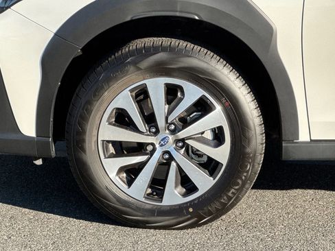 Used 2025 Subaru Outback Premium image 30