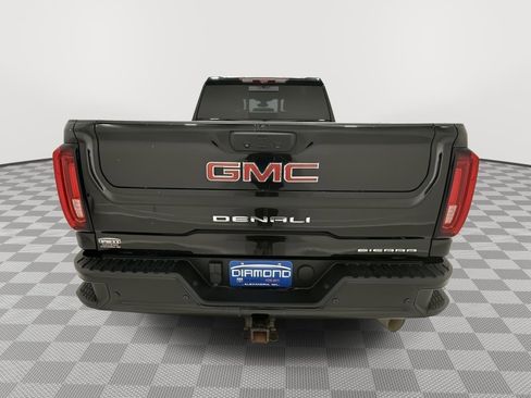 Used 2023 GMC Sierra 3500 Denali w/ Technology Package AWD/4WD image 4