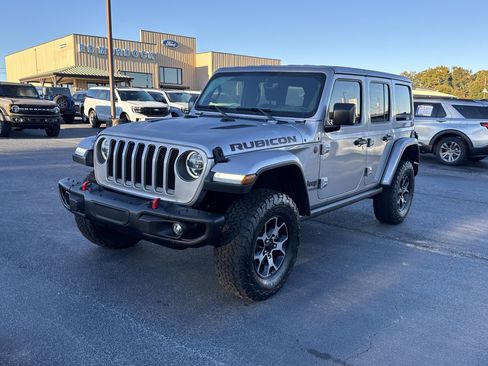 Used 2018 Jeep Wrangler Unlimited Rubicon image 2