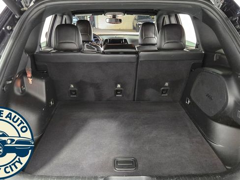 Used 2019 Jeep Cherokee Limited AWD/4WD image 32