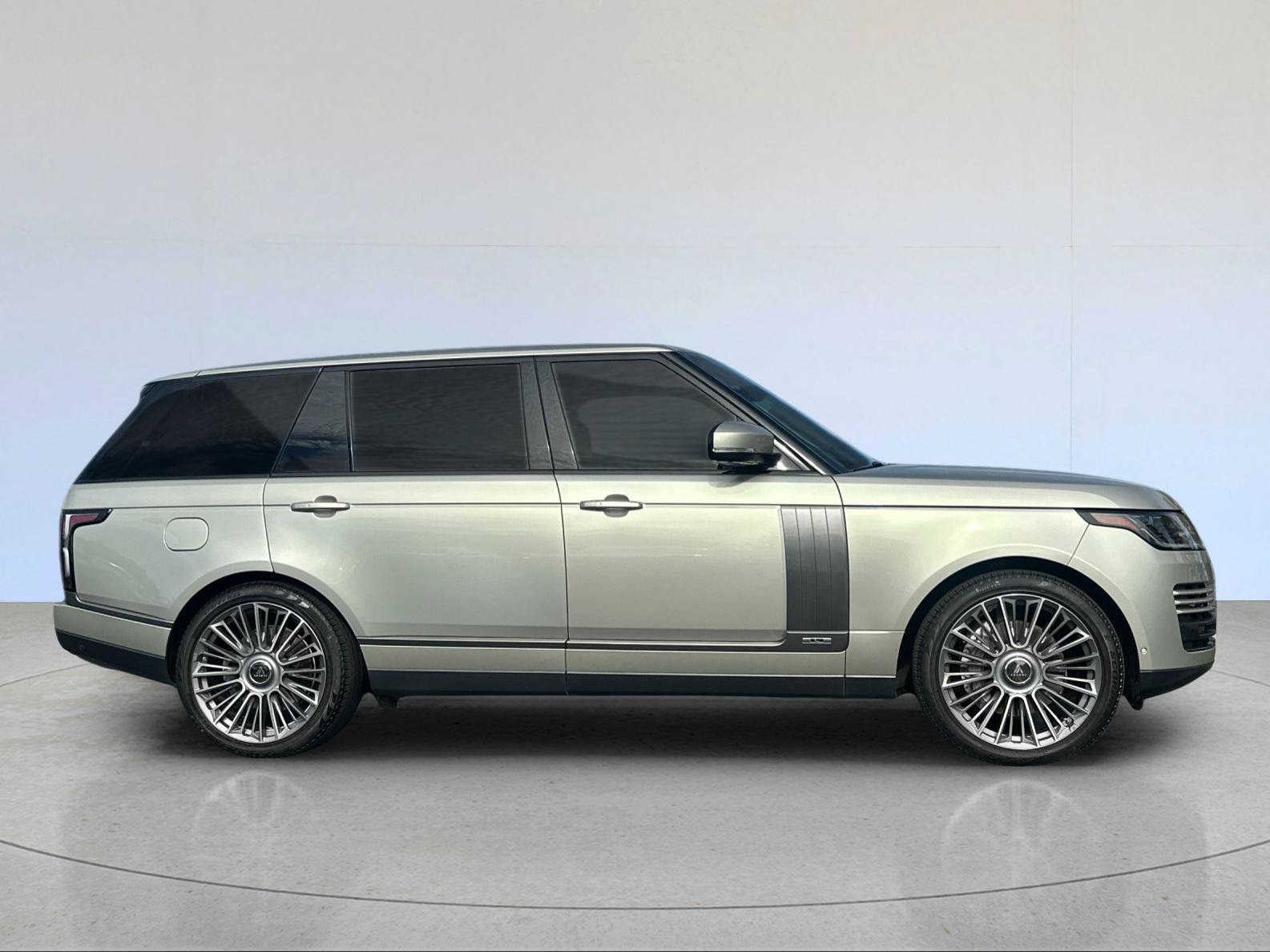 Used 2021 Land Rover Range Rover P525 Westminster Edition LWB AWD/4WD image 7