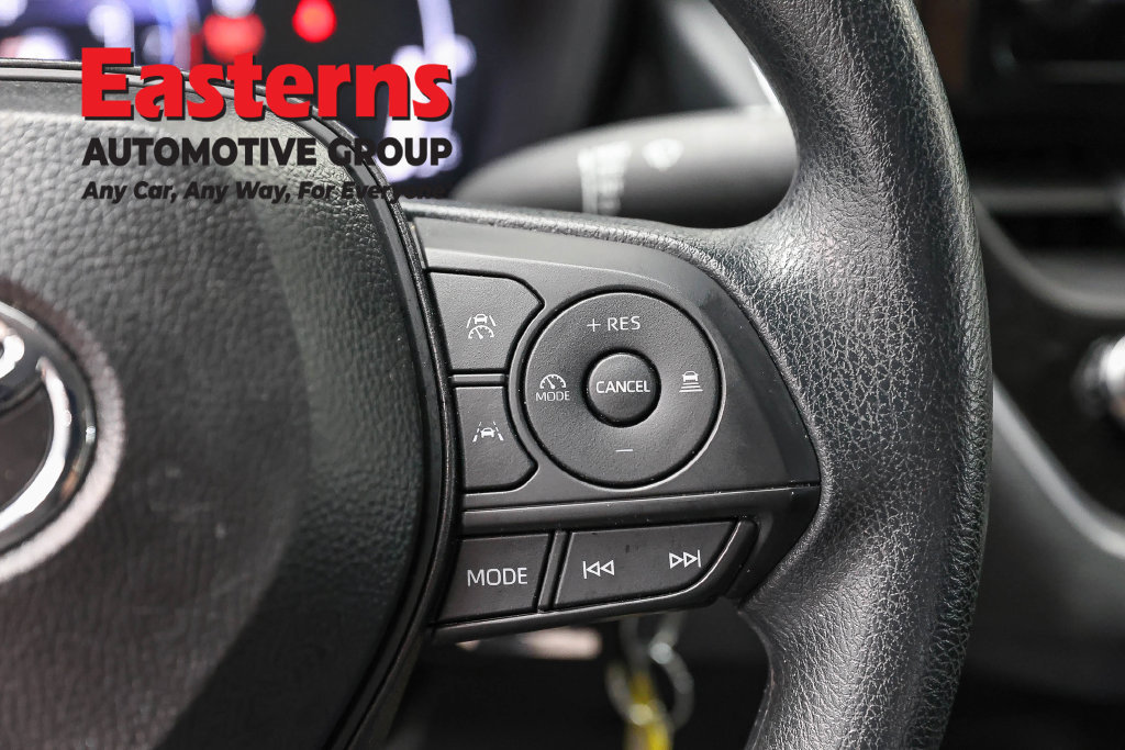 Used 2026 Toyota Corolla LE FWD image 16