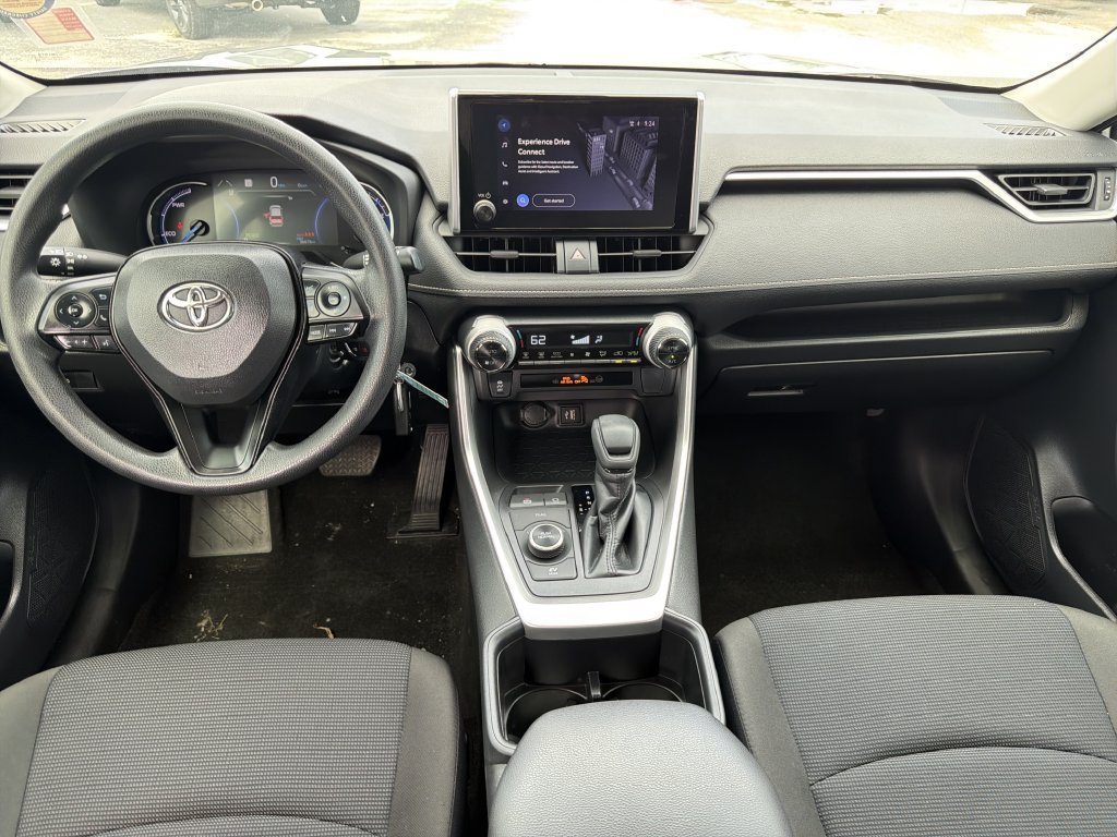 Used 2024 Toyota RAV4 LE AWD/4WD image 12