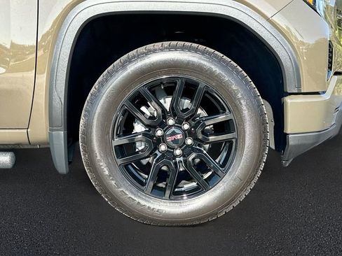 Used 2024 GMC Sierra 1500 Elevation image 30