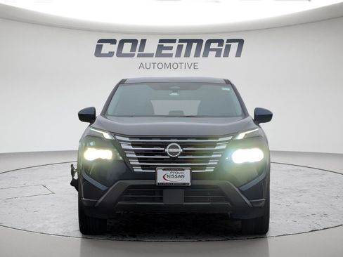 Certified 2026 Nissan Rogue SV AWD/4WD image 2