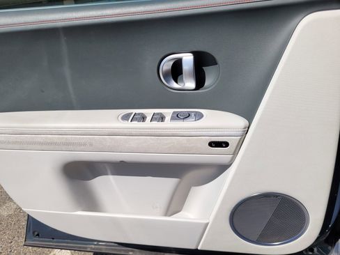 Certified 2024 Hyundai Ioniq 5 Limited RWD image 22